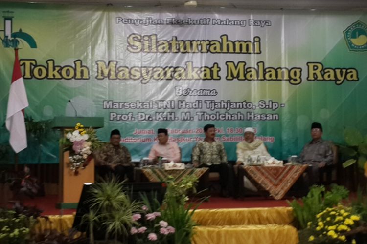 Panglima TNI Marsekal Hadi Tjahjanto saat menghadiri Silaturahmi Tokoh Masyarakat Malang Raya di Masjid Sabilillah Kota Malang, Jumat (23/2/2018)