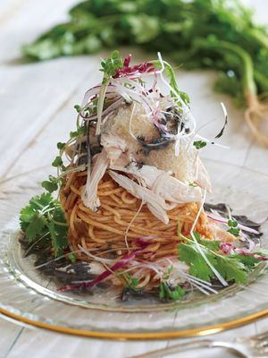 Snow Ice Pasta Datedori to Yasai Salad Jikasei Hishio Sauce no Kurogoma Tantanmen Fu Spaghetti 