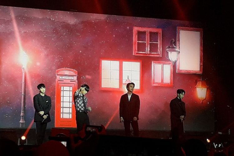 Highlight menghibur penggemarnya di panggung K-Content Expo K-Pop Concert Indonesia 2018 di The Hall Kasablanka, Jakarta Selatan pada Sabtu (6/10/2018).