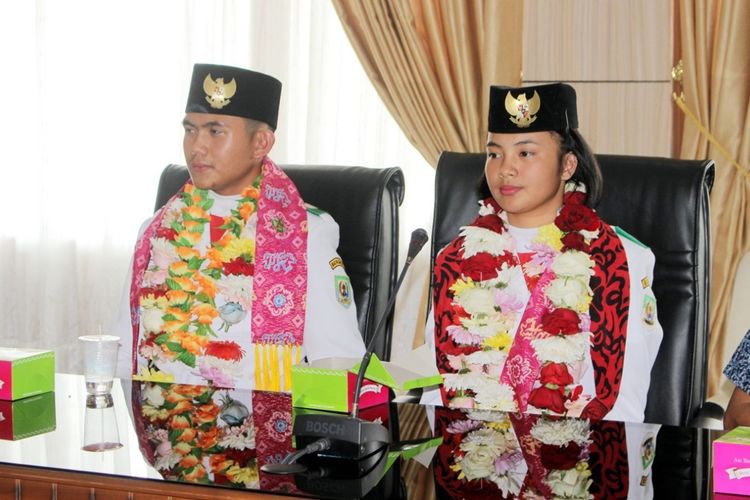 Sudrajat Prawijaya dan Aisyah Rahmawati disambut di kantor Gubernur Bengkulu