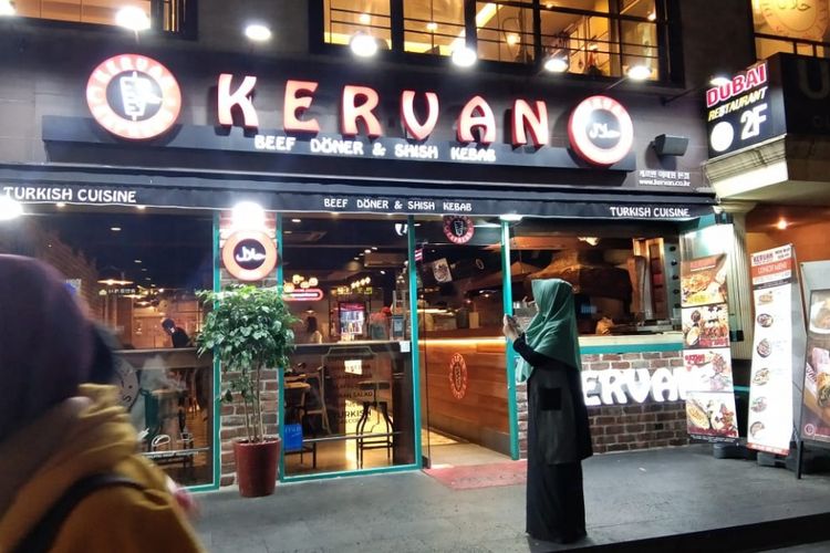 Kervan Restaurant merupakan salah satu restoran Turki yang sudah mendapatkan sertifikat halal dari KMF. Salah satu cabangnya ada di Itaewon, dekat dengan Seoul Central Mosque. 
