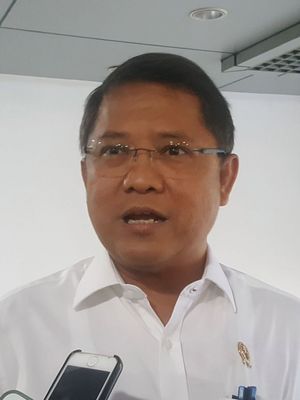 Menteri Komunikasi dan Informatika Rudiantara saat ditemui di kantor Kementerian Kominfo di Jakarta, Senin (7/5/2018).