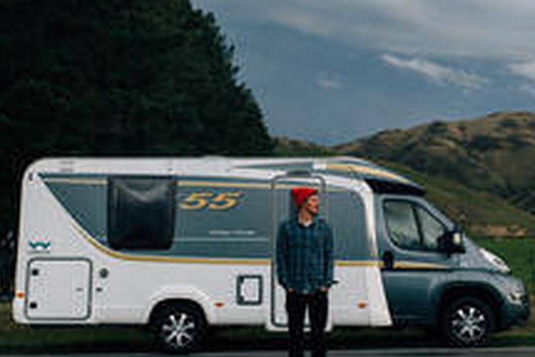 Salah satu jenis campervan di Selandia Baru.