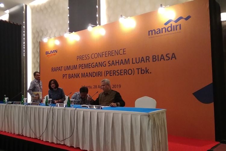 Konferensi pers RUPS LB Bank Mandiri di Jakarta, Rabu (28/8/2019).