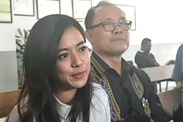 Yeslin Wang menghadiri sidang cerainya dari Delon Thamrin di Pengadilan Negeri Jakarta Barat, Senin (27/8/2018) siang.