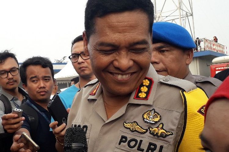 Kabid Humas Polda Metro Jaya Kombes Argo Yuwono melaporkan kondisi kelancaran arus mudik arah Cikampek di gerbang tol Cikarang Utama 1, Jawa Barat pada Minggu (10/6/2018).