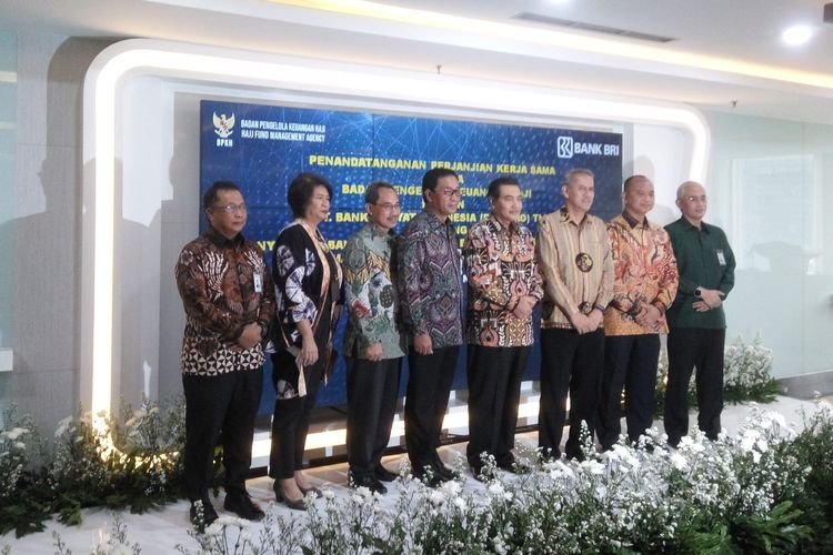 Pendatangan kerja sama antara BRI dengan BPKH di Jakarta, Senin (24/6/2019).