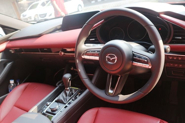 Tes drive Mazda3 sedan dan hatchback. Interior All New Mazda3 hatchback