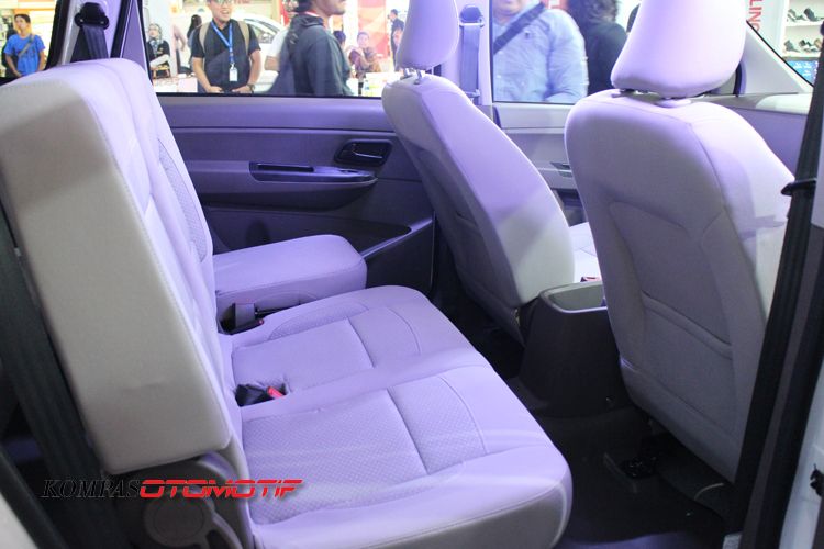 Wuling Formo 1.200 cc di pasarkan Rp 135,8