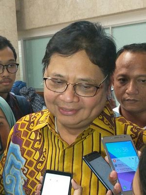 Menteri Perindustrian Airlangga Hartarto di Gedung DPR, Jakarta, Senin (11/3/2019)