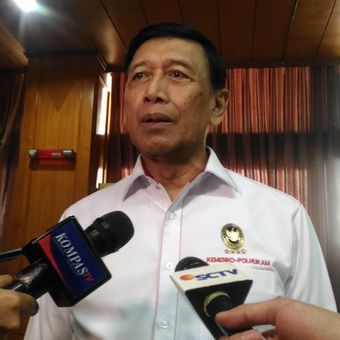 Menteri Koordinator Bidang Politik, Hukum, dan Keamanan (Menko Polhukam) Wiranto di Gedung Kemenko Polhukam, Jakarta, Selasa (18/12/2018). 