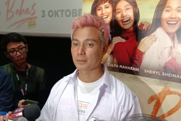 Baim Wong menghadiri peluncuran poster dan trailer film Bebas di CGV fX Sudirman, Kuningan, Jakarta Selatan, Rabu (14/8/2019).
