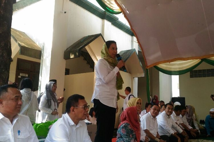 Menteri BUMN Rini Soemarno menyambangi Ponpes Maslakul Huda di Desa Kajen, Pati, Jawa Tengah, Jumat (1/6/2018).