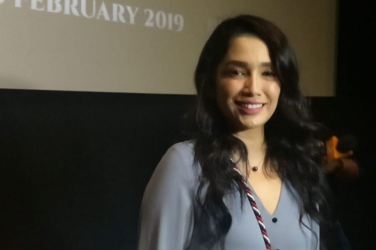 Ussy Sulistiawaty hadir dalam jumpa pers peluncuran trailer film Lukisan Ratu Kidul di Metropole XXI, Menteng, Jakarta Pusat, Rabu (20/2/2019),