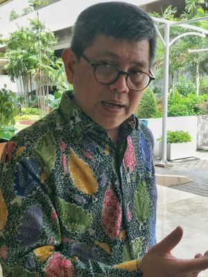 Anggota Komisi III dari Fraksi Partai Nasdem, Taufiqulhadi, saat ditemui di gedung Nusantara II, Kompleks Parlemen, Senayan, Jakarta, Senin (29/1/2018).