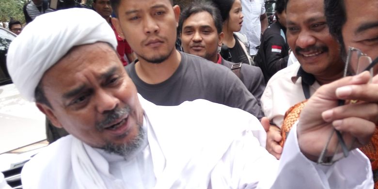 Pimpinan FPI Rizieq Shihab.