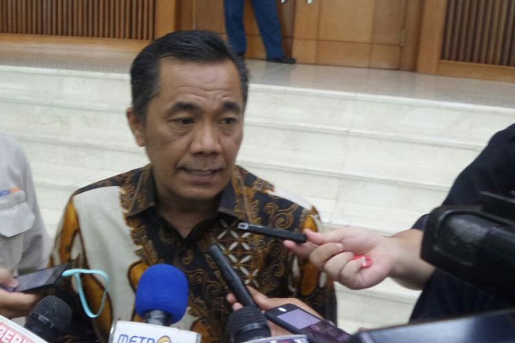 Anggota Komisi III DPR Sarifuddin Sudding di Kompleks Parlemen, Senayan, Jakarta, Selasa (3/10/2017).