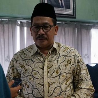 Wakil Ketua Umum Majelis Ulama Indonesia (MUI) Zainut Tauhid Saadi saat memberikan keterangan mengenai sikap MUI terkait rencana aksi unjuk rasa 2 Desember 2016, di gedung MUI, Menteng, Jakarta Pusat, Selasa (22/11/2016).