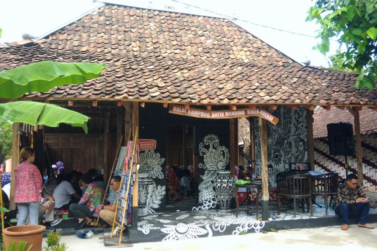 Balai Kampung Batik Siberkreasi, Dusun Kepek I, Kepek, Wonosari, Gunungkidul, DI Yogyakarta Minggu (30/12/2018).