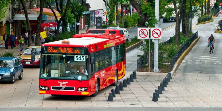 Ilustrasi bus rapid transit (BRT)