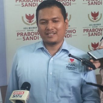 Juru bicara Badan Pemenangan Nasional pasangan Prabowo Subianto-Sandiaga Uno (BPN) Pipin Sopian saat ditemui di media center pasangan Prabowo-Sandiaga, Jalan Sriwijaya, Jakarta Selatan, Senin (25/2/2019).