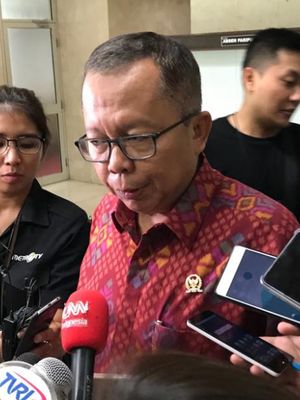 Sekjen Partai Persatuan Pembangunan (PPP) Arsul Sani di Kompleks Parlemen, Senayan, Jakarta, Senin (23/7/2018).