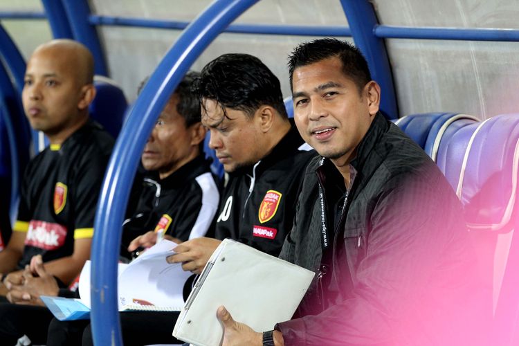 Pelatih Perseru Badak Lampung FC, Jan Saragih.