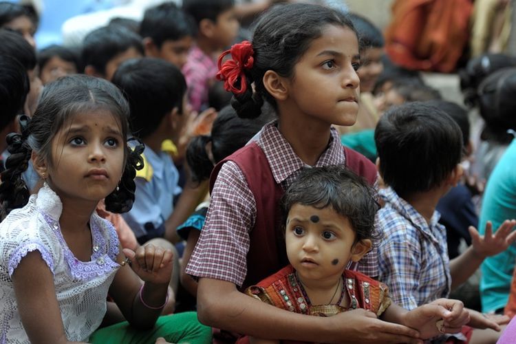 Anak-anak perempuan India berkumpul di Hari Anak Perempuan Nasional yang diperingati setiap 24 Januari di India.