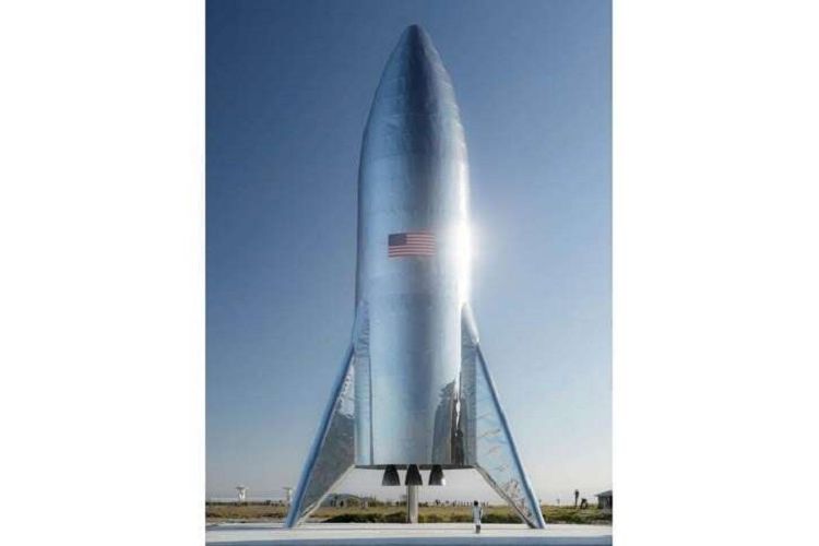 Purwarupa Starship yang dipamerkan Elon Musk