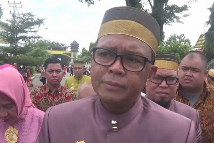 Gubernur Sulawesi Selatan Nurdin Abdullah saat ditemui awak media di kota Palopo usai menghadiri perayaan hari perlawanan rakyat Luwu, Rabu (23/01/2019). 