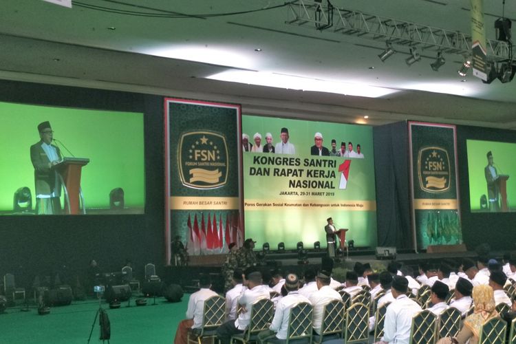 Calon wakil presiden nomor urut 01 Maruf Amin saat menghadiri Kongres Santri dan Rapat Kerja Nasional, Forum Santri Nasional, di Jakarta Convention Center (JCC), Jakarta Selatan, Sabtu (30/3/2019).