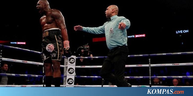 Dipukul KO, Browne Dilarikan ke Rumah Sakit