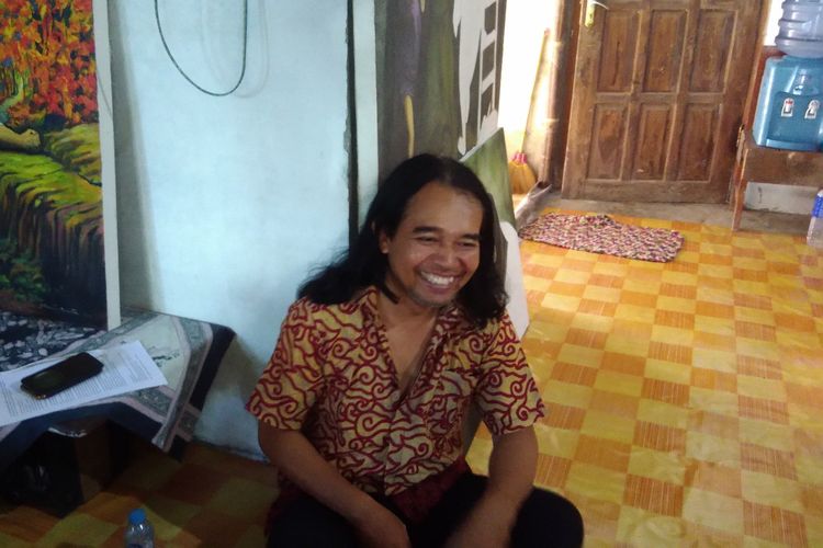 Slamet Jumiarto (42), ditemui di rumah Kontrakan di Dusun Karet, Desa Pleret, Kecamatan Pleret, Kabupaten Bantul Selasa (2/4/2019)