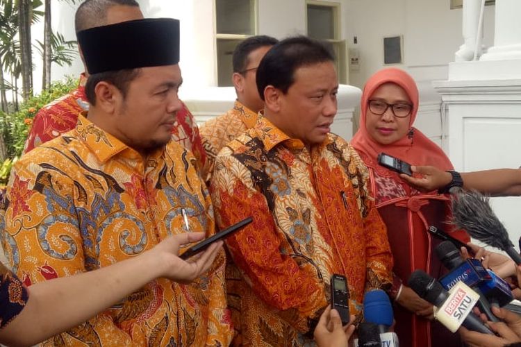 Jajaran Komisioner Badan Pengawas Pemilu menemui Presiden Joko Widodo di Istana Kepresidenan, Jakarta, Rabu (28/8/2019) pagi. 