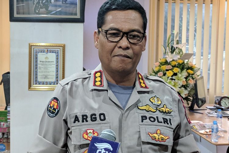 Kabid Humas Polda Metro Jaya Kombes Argo Yuwono saat memberi keterangan kepada wartawan di Jakarta, Selasa (2/4/2019).