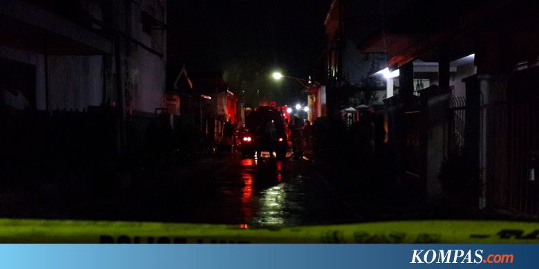 Gudang Mainan Terbakar di Kota Malang - Kompas.com - KOMPAS.com