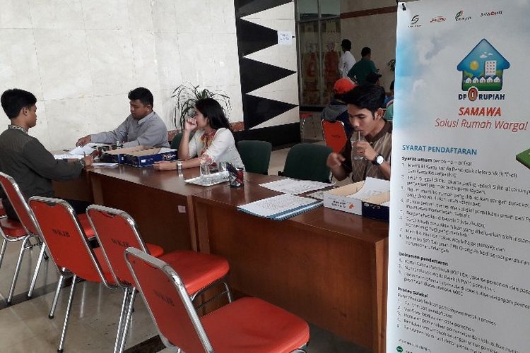 Pendaftaran rumah DP Rp 0 di lobi gedung B, kantor Wali Kota Jakarta Barat pada Jumat (2/11/2018).
