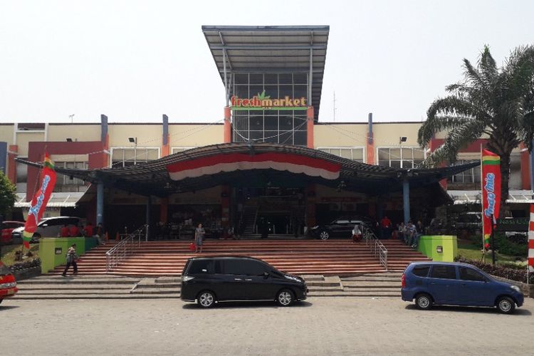 Tampak depan Fresh Market Pantai Indah Kapuk, Jakarta Utara, Kamis (30/8/2018).