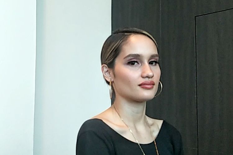 Artis peran yang juga penyanyi Cinta Laura Kiehl saat ditemui di acara 5th Congress of Indonesian Diaspora, di Kota Kasablanka, Jakarta Selatan, Sabtu (10/8/2019).