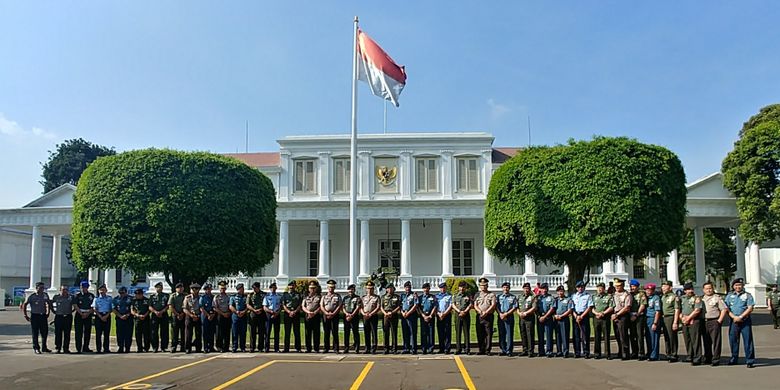Pati TNI-Polri dipanggil Presiden Joko Widodo ke Istana, Rabu (30/8/2017).