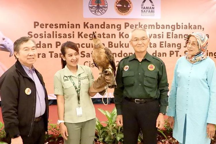 Taman Safari Indonesia resmikan Kandang Perkembangbiakan Elang Jawa, Sabtu (27/4/2019).