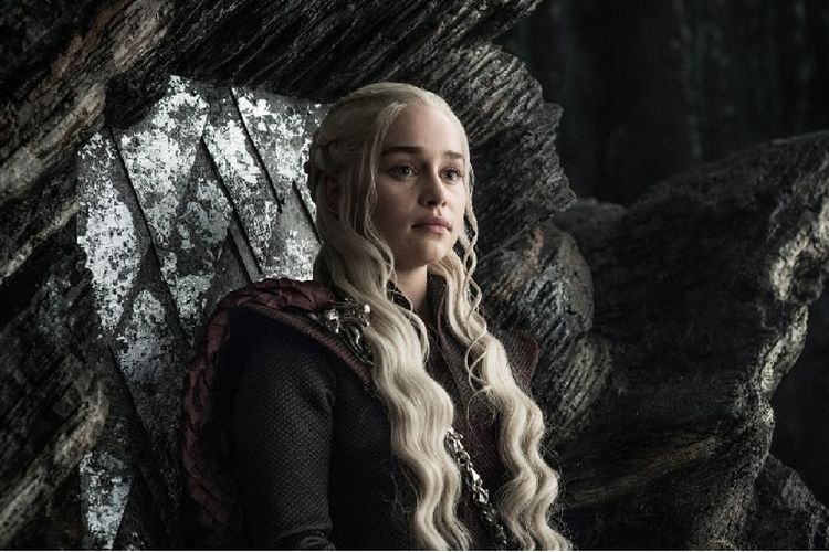 Danaerys Targaryen (Emilia Clarke) dikisahkan menguasai bahasa Valyrian. 