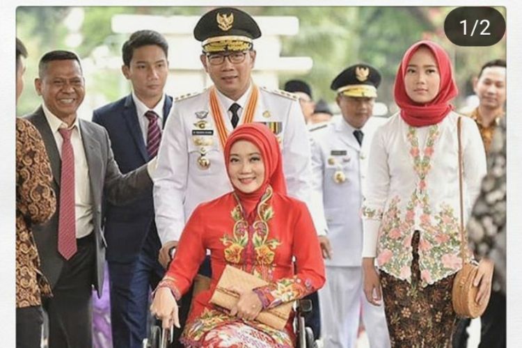 Gubernur Jabar Ridwan Kamil dan Istrinya Atalia Praratya saat hadir dalam acara pelantikan gubernur di Istana Negara beberapa waktu lalu. 