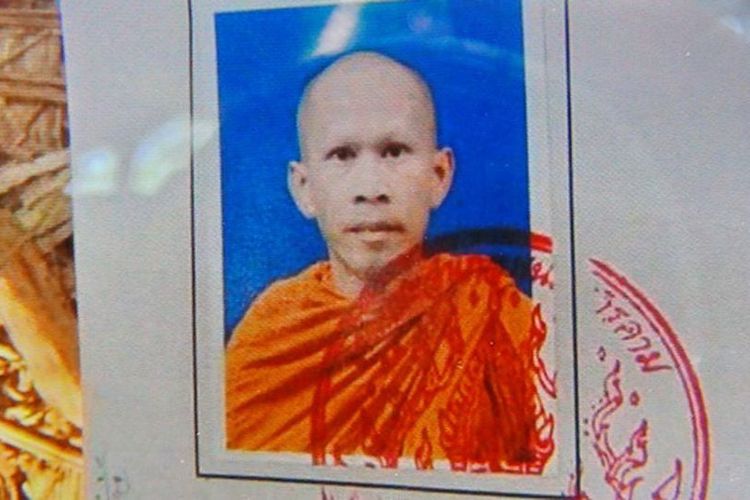 Prapop Chanphaikhor, biksu di kawasan pusat Thailand yang ditemukan tewas setelah diinjak gajah liar.