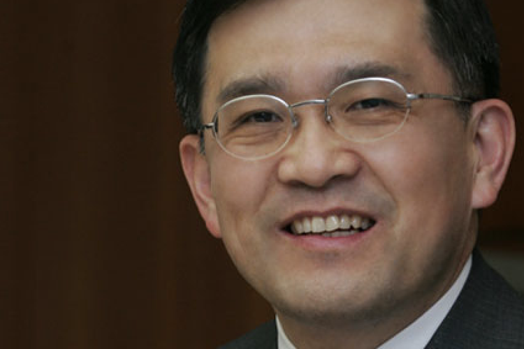 Kwon Oh-hyun mengundurkan diri dari jabatan CEO Samsung Electronics.