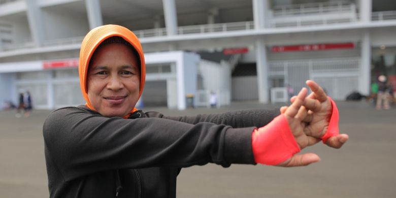 Hasiati Lawole, mantan atlet lari nasional yang pernah memenangkan PON, Sea Games dan Master Indonesia kini menjadi seorang penyidik di Polda Metro Jaya Jakarta, pada Minggu (25/3/2018) (Dok. Lulu Cinantya M.)