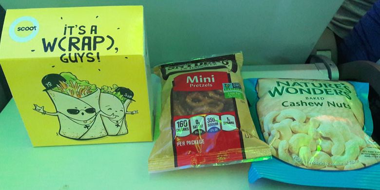 Makanan yang disajikan kepada penumpang Scoot selama penerbangan Singapura-Berlin, Rabu (20/6/2017).