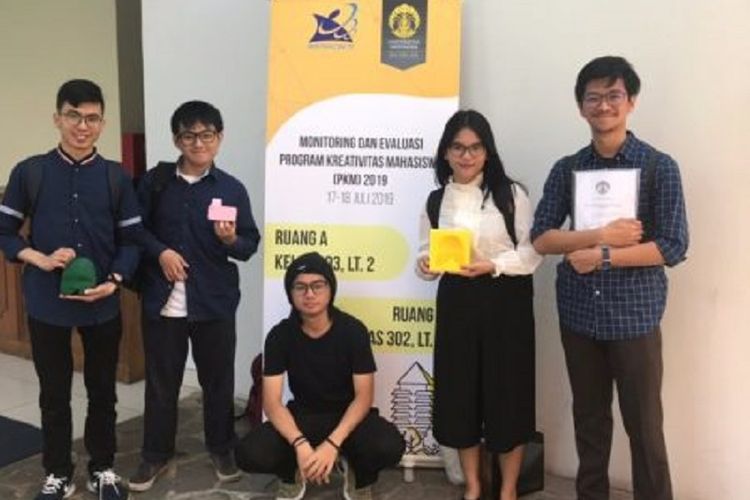 Lima mahasiswa Universitas Indonesia (UI) dari fakultas berbeda yang berhasil menciptakan teknologi Cleft Sintesa.