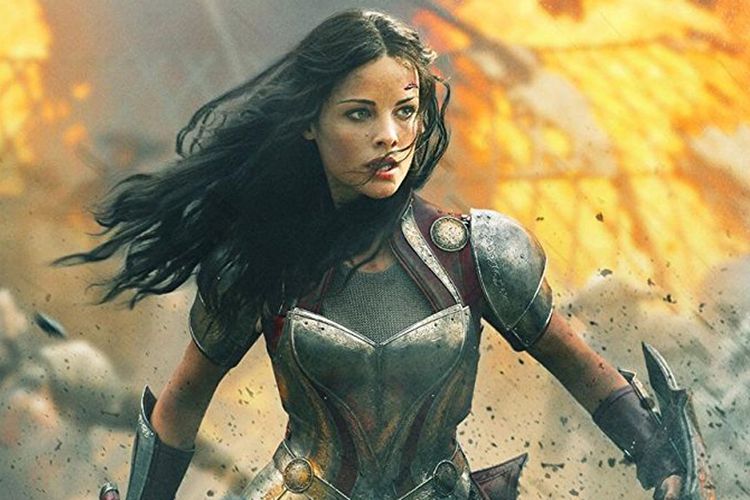 Lady Sif (Jaimie Alexander) dalam Thor: The Dark World
