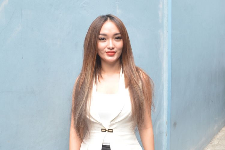 Zaskia Gotik ditemui di Studio TransTV, Mampang, Jakarta Selatan, Jumat (28/9/2018).
